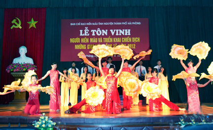 Vietnam saluda Día mundial con reconocimiento a los donantes de sangre